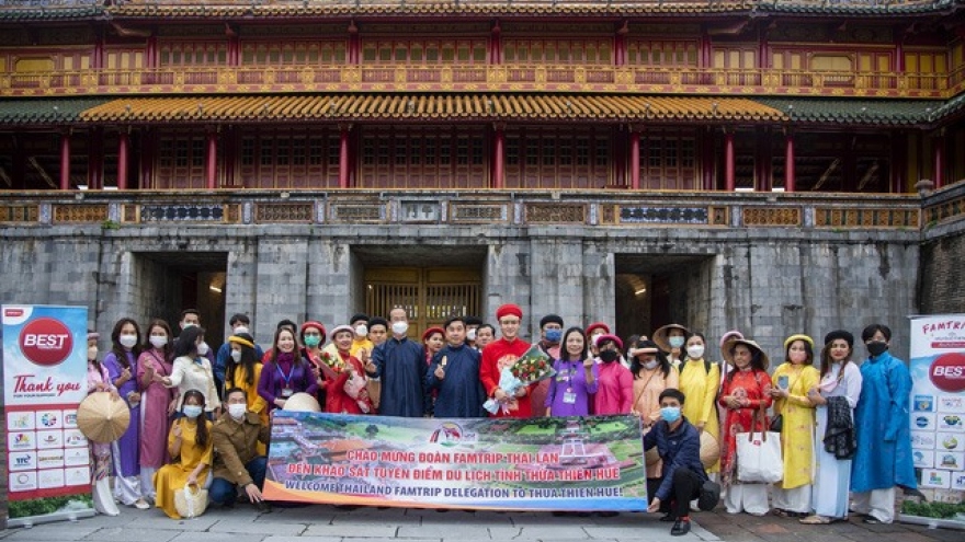 Thai travel agencies make FAM trip to Hue