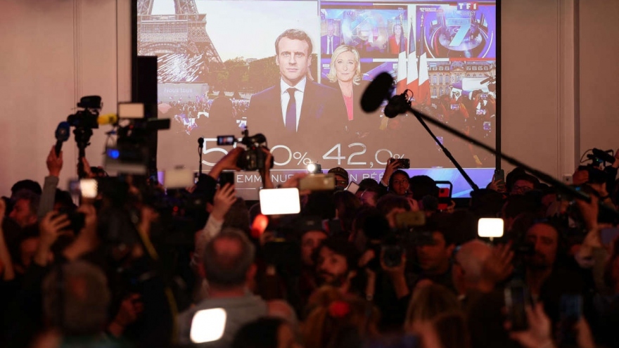 Các lãnh đạo châu Âu thở phào nhẹ nhõm, chúc mừng ông Macron chiến thắng trong bầu cử Pháp