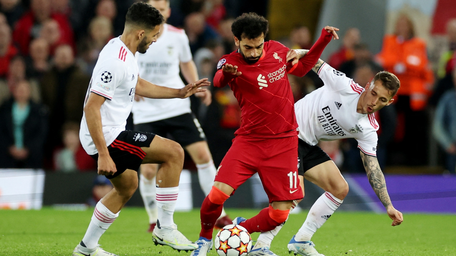 Kết quả cúp C1 châu Âu: Liverpool vào bán kết sau "cơn mưa bàn thắng" 