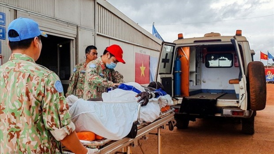 Vietnamese peacekeepers in South Sudan successfully give first aid to stroke patient