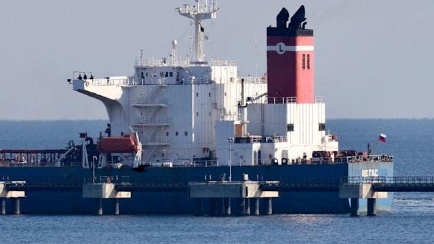 Hy Lạp bắt giữ tàu chở dầu của Nga