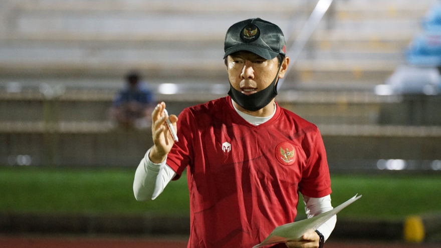 HLV Shin Tae Yong gửi chiến thư tới thầy Park và U23 Việt Nam