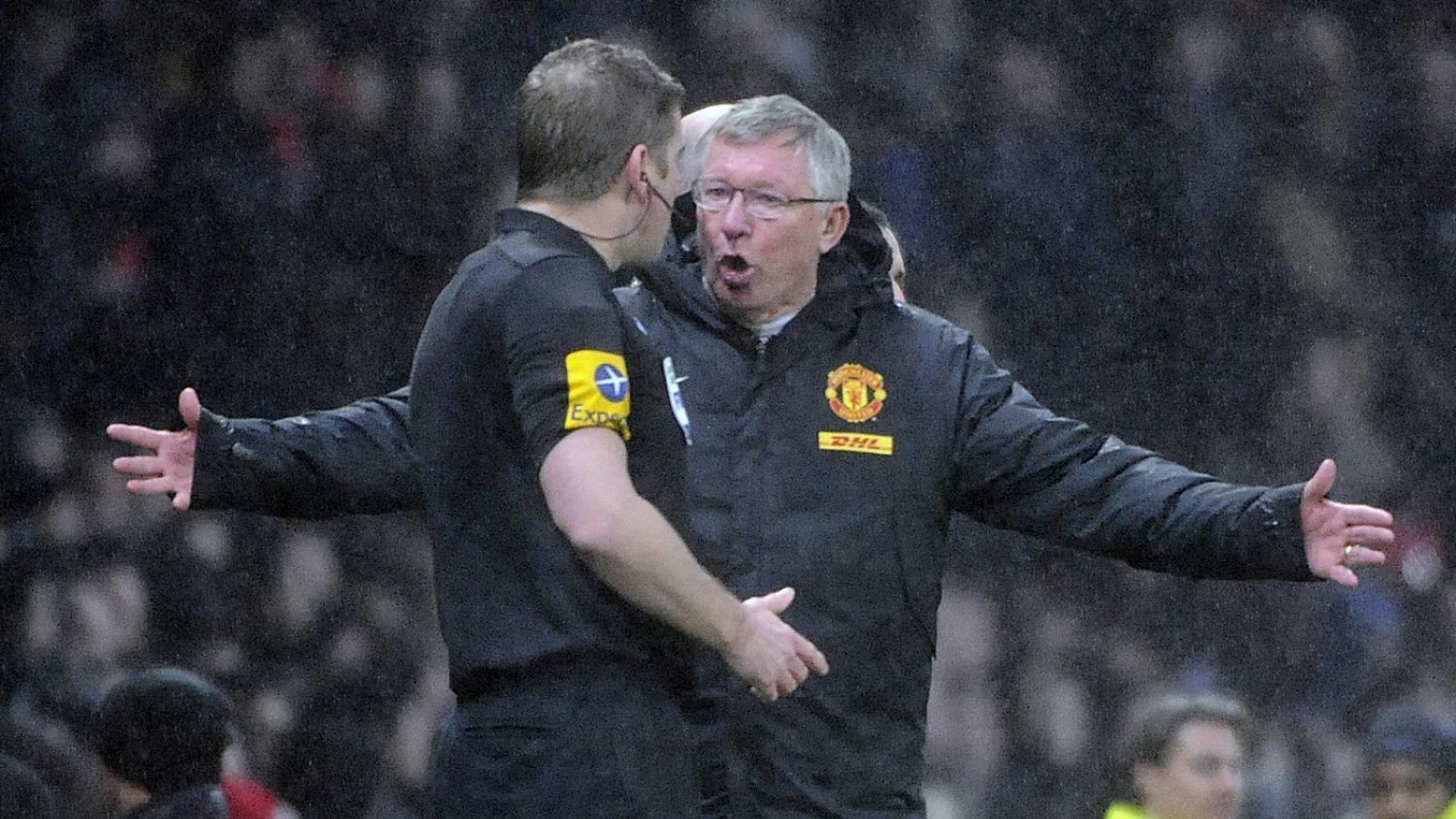 Ngày này năm xưa: Sir Alex Ferguson là "nạn nhân" của Cá tháng Tư 