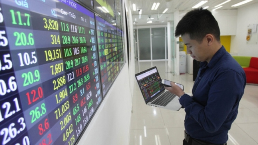 PM requests healthy operations of stock, corporate bond markets