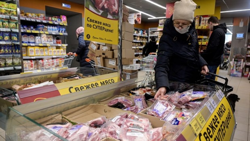 Chịu trừng phạt từ phương Tây, kinh tế của Nga cần 10 năm để hồi phục