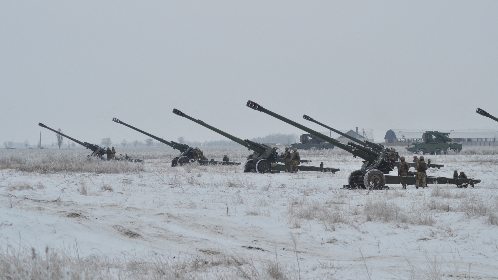 Nga báo động việc NATO tăng cường vận chuyển vũ khí cho Ukraine