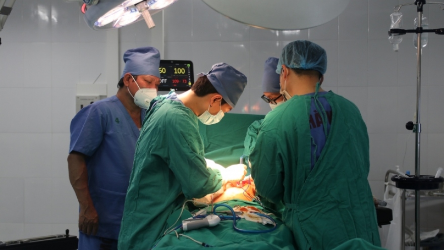 Lào Cai phẫu thuật cắt gan thành công cho bệnh nhân ung thư