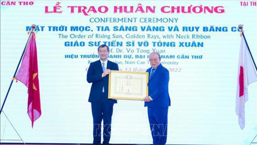 Scientist honoured for contributions to Vietnam-Japan agricultural cooperation