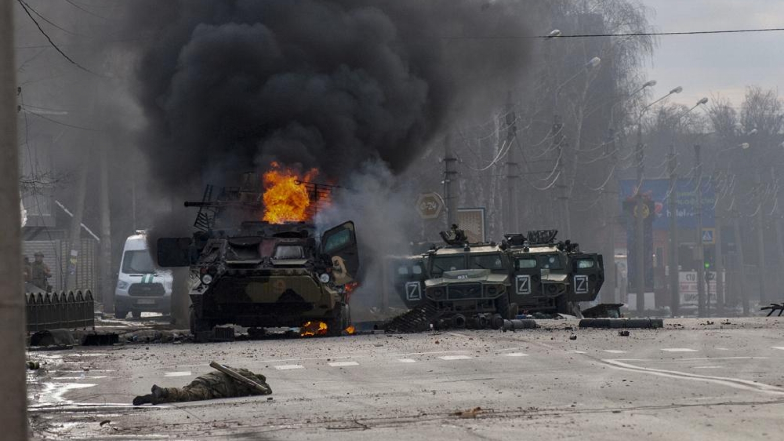 Giao tranh ác liệt tiếp diễn tại Donbass, Nga bao vây nhiều thành phố lớn