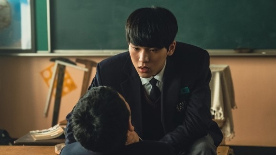 Vì sao phim Hàn Quốc không ngừng xoáy sâu vào bạo lực học đường?