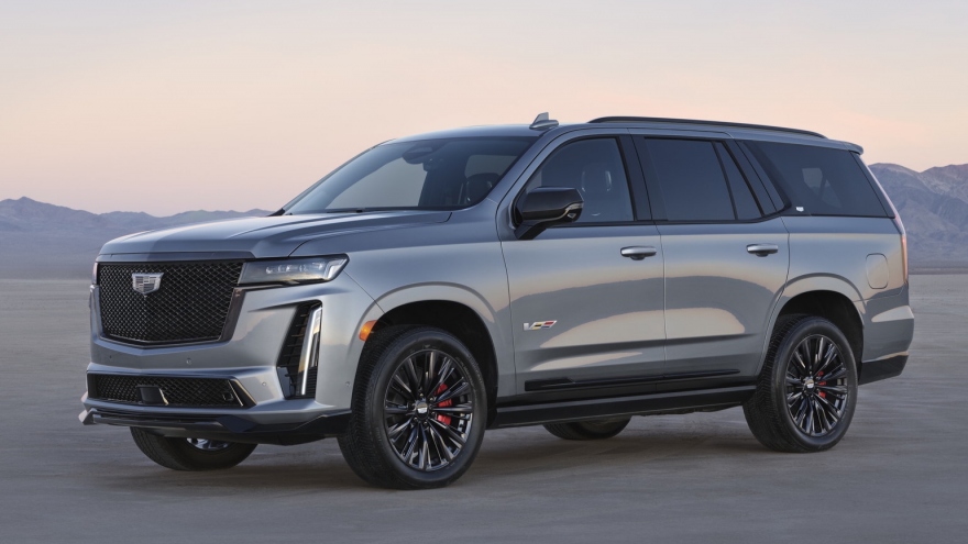 Top 10 mẫu xe nhanh nhưng không thể đánh bại Cadillac Escalade-V 