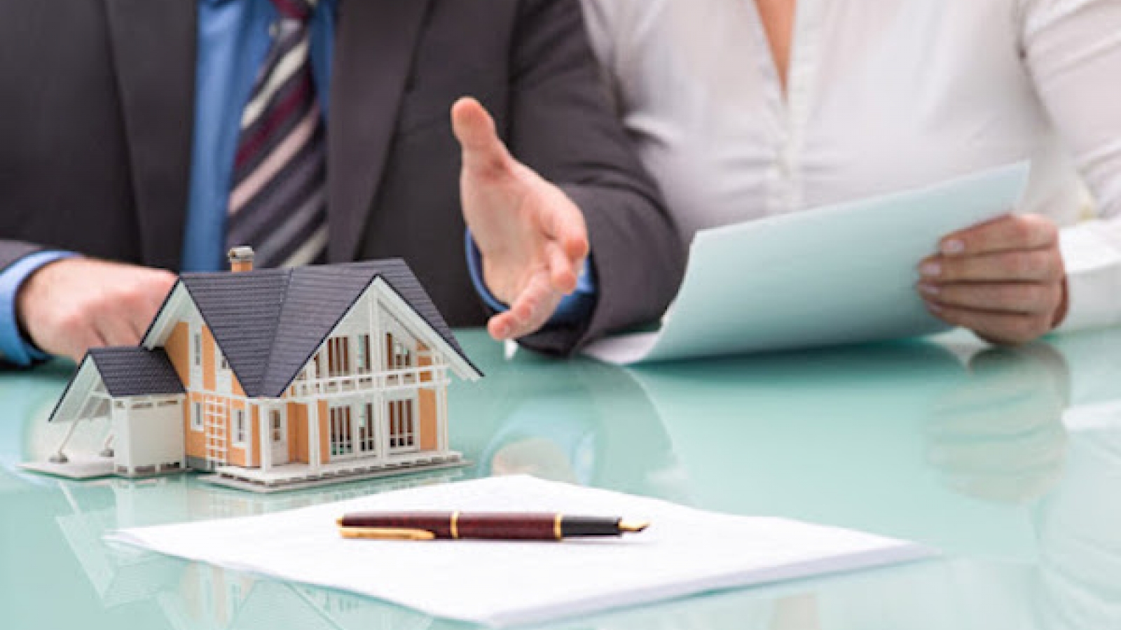 Ly hôn để tẩu tán tài sản, trốn tránh nghĩa vụ dân sự là hành vi vi phạm pháp luật