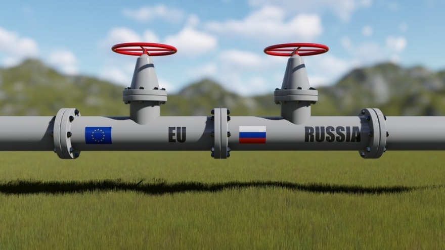 EU “chật vật” tìm nguồn cung dầu thay thế khi Nga chuyển hướng sang châu Á
