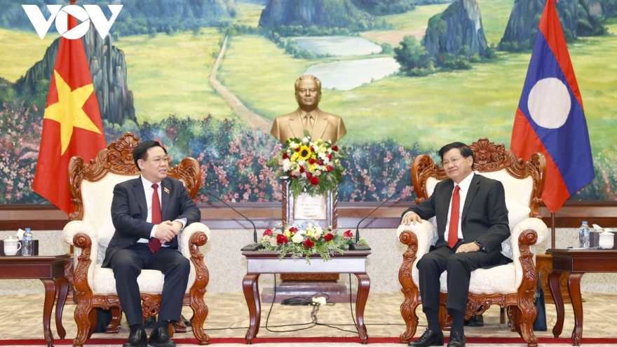 Leaders upbeat about flourishing Vietnam-Laos relations