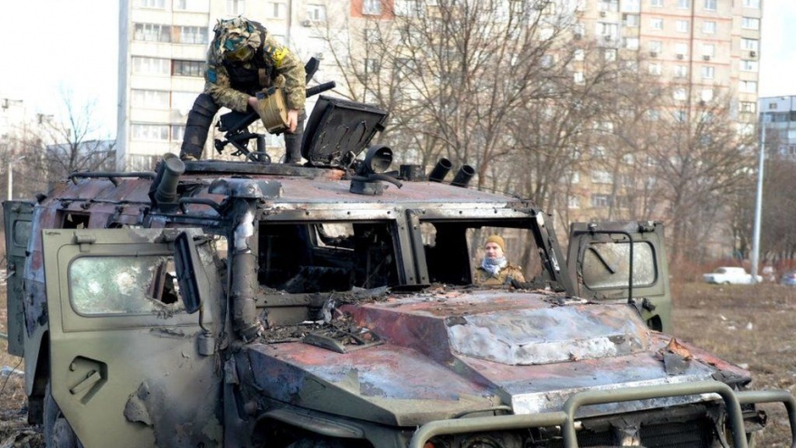 Ukraine tiến về Đông Bắc Kharkov, Nga tuyên bố phá hủy trạm biến áp trong khu vực