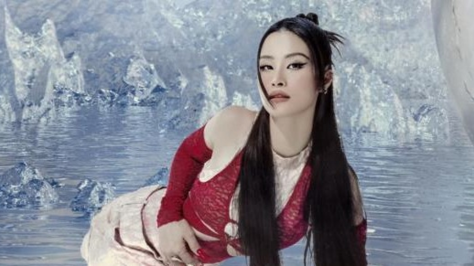 Đông Nhi bất ngờ xin lỗi sau ồn ào với fans: "Nhi sai, Nhi là nguồn cơn của mọi việc"