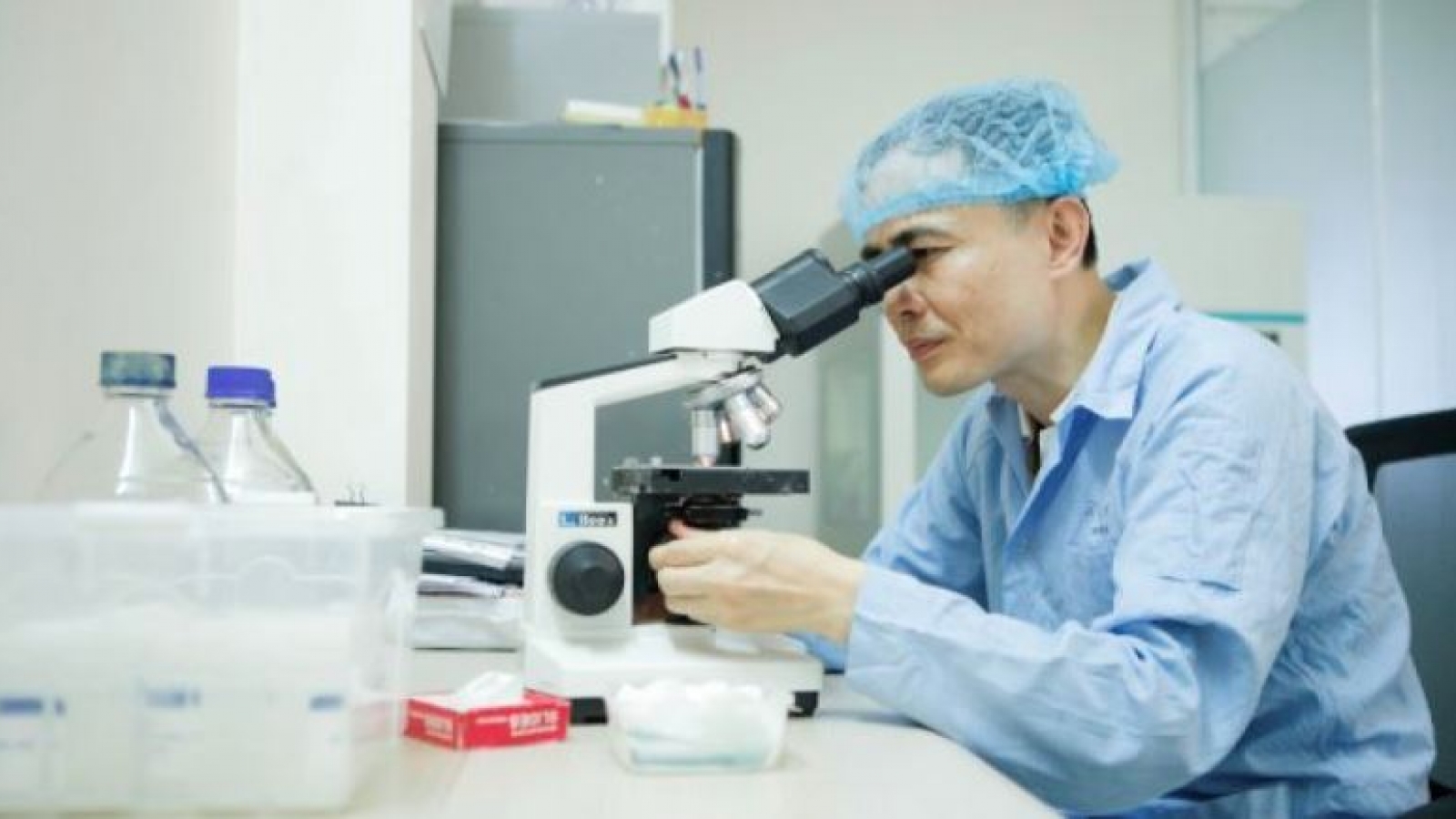 LiveSpo Pharma - Nhà sản xuất tiên phong bào tử lợi khuẩn 