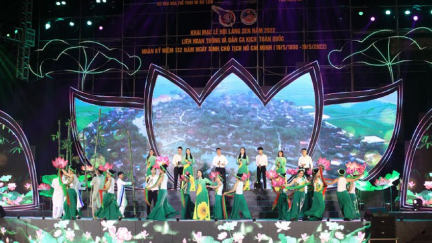 Festival honouring President Ho Chi Minh opens in Nghe An