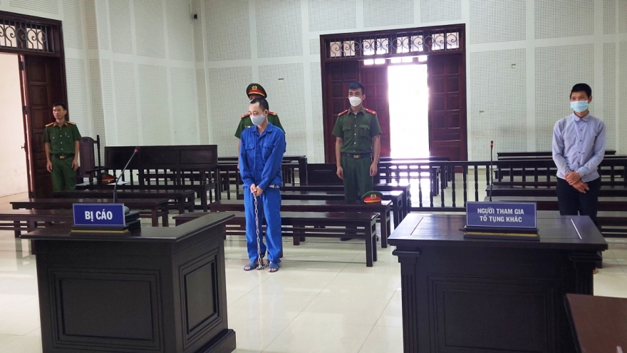 Kẻ "ngáo đá" đánh người ở Quảng Ninh lĩnh án 12 năm tù