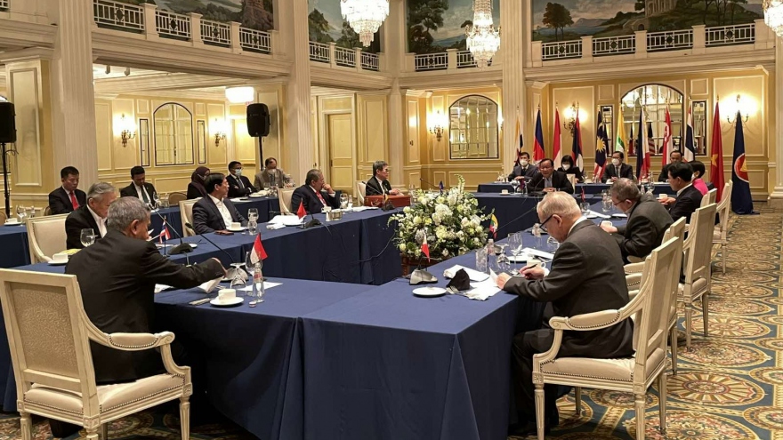 Các Bộ trưởng Ngoại giao ASEAN họp chuẩn bị cho Hội nghị Cấp cao đặc biệt ASEAN-Hoa Kỳ