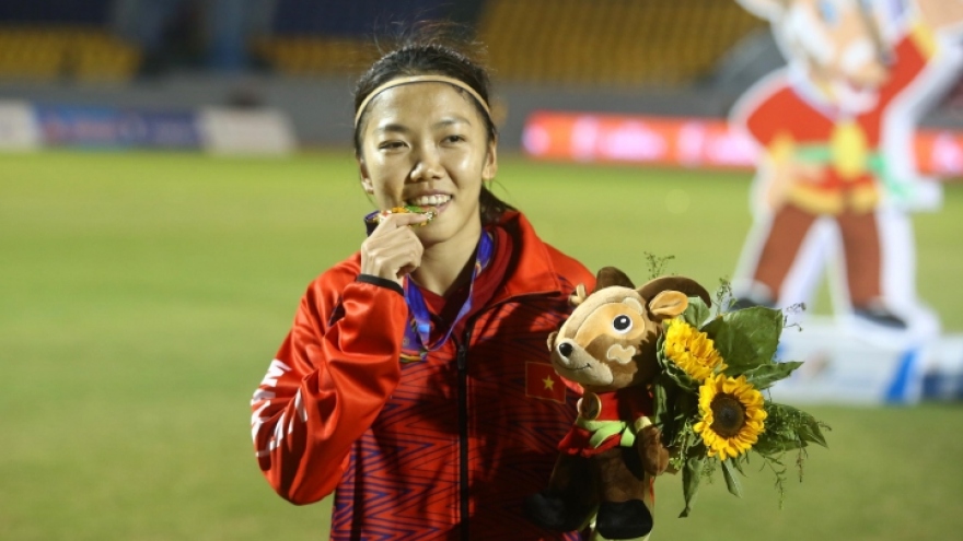 ĐT bóng đá nữ chúc U23 Việt Nam đánh bại U23 Thái Lan
