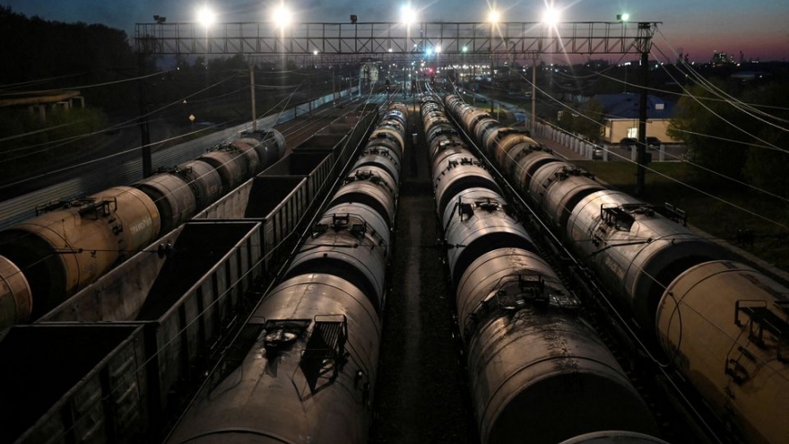 Đức sẵn sàng thảo luận việc cấm vận dầu mỏ Nga