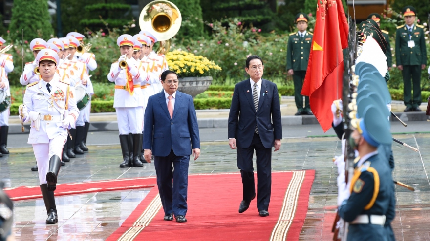 Toàn cảnh Lễ đón Thủ tướng Nhật Bản thăm chính thức Việt Nam