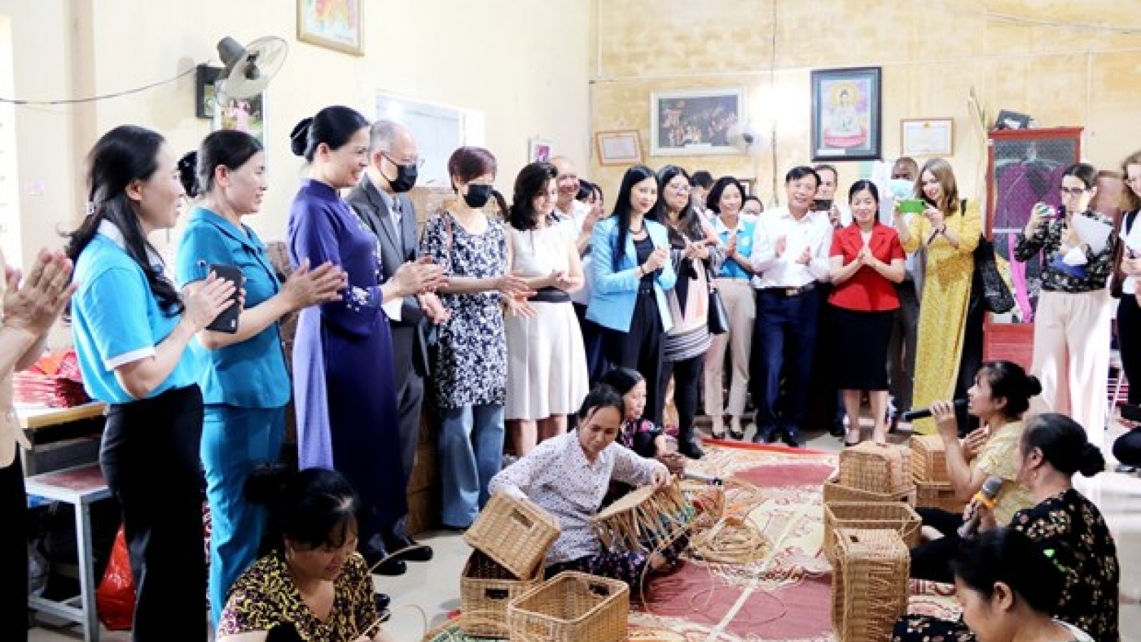 Fact-finding tour aims to boost cooperation among Women's Union with EU Delegation