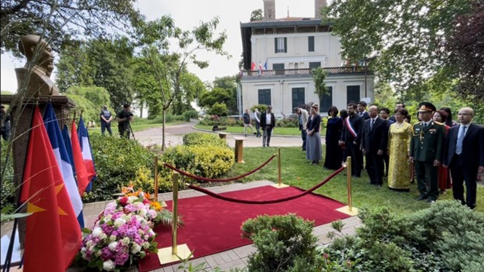 President Ho Chi Minh’s birth anniversary celebrated in UK, France