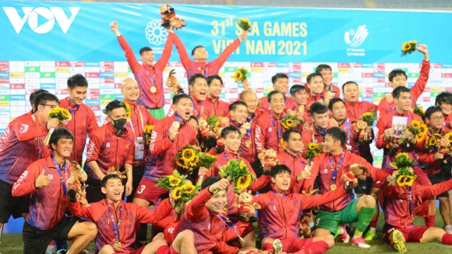 VN football teams receive large SEA Games bonuses