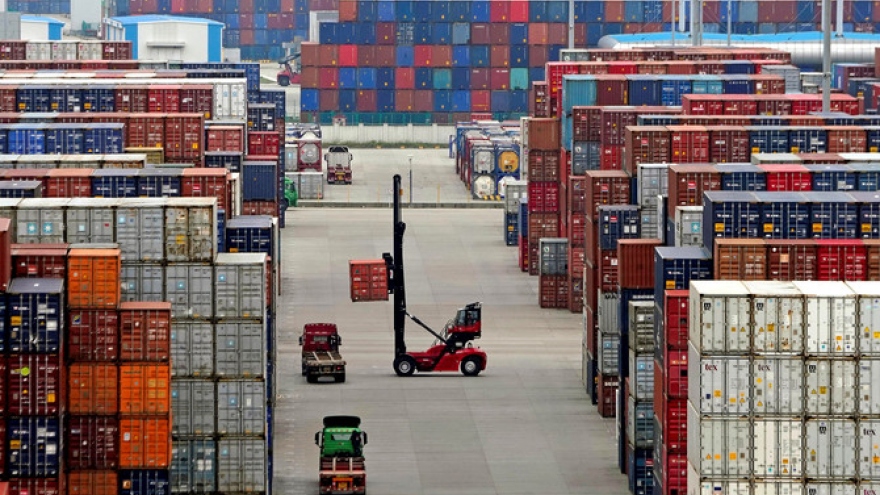 Pakistan cấm nhập khẩu các mặt hàng xa xỉ để "ổn định nền kinh tế"