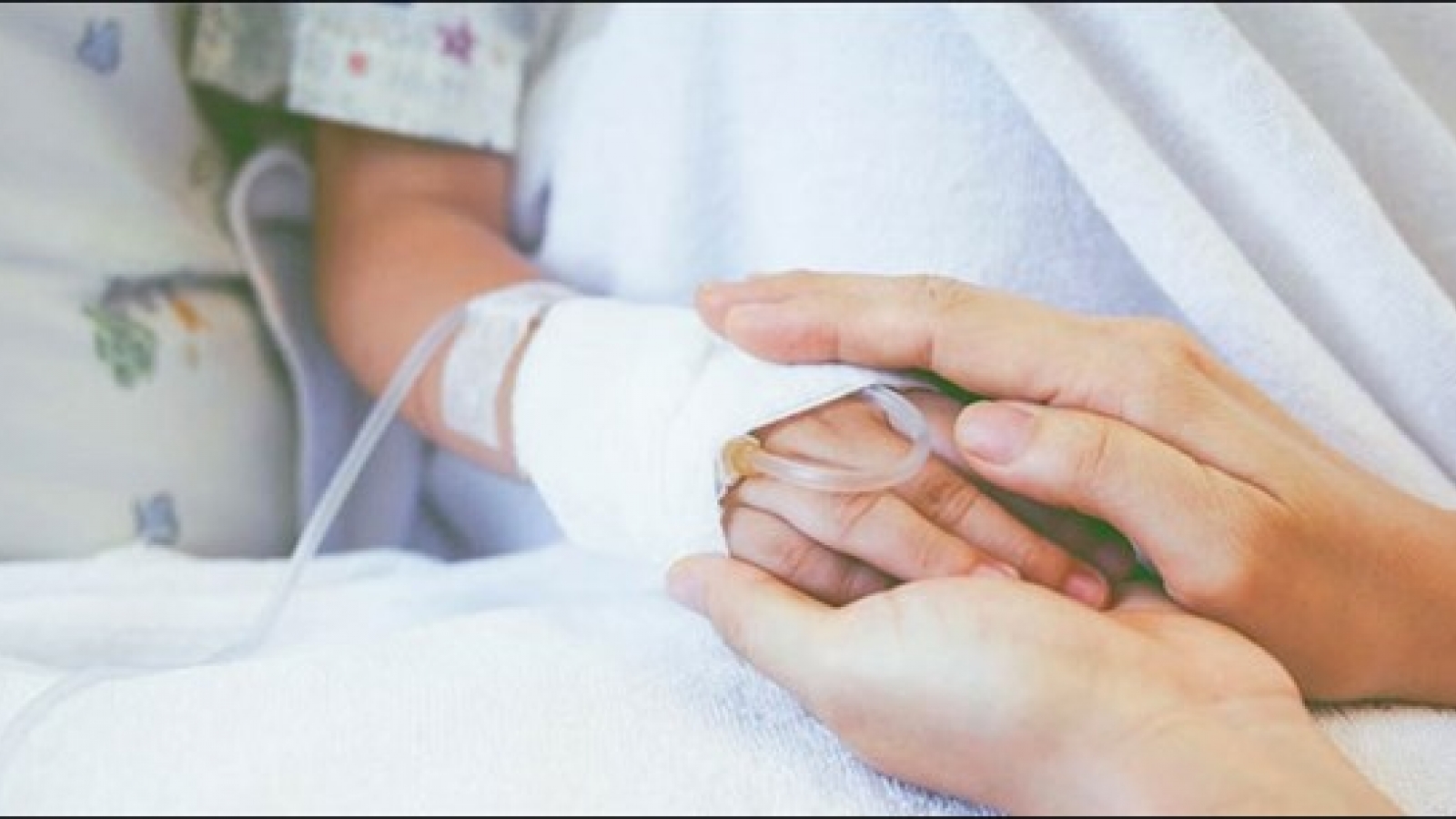 CDC Mỹ đang tích cực điều tra hơn 100 trường hợp viêm gan nặng ở trẻ em