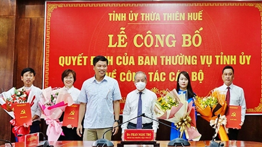 Công bố Quyết định điều động, bổ nhiệm nhiều cán bộ chủ chốt Thừa Thiên Huế