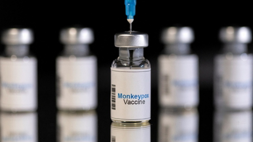 Mỹ gia tăng mua vaccine phòng đậu mùa khỉ