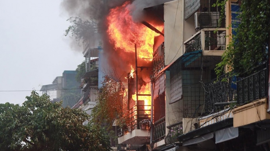 Khánh Hòa: Cháy tại căn biệt thự, chủ nhà nằm gục bên vũng máu