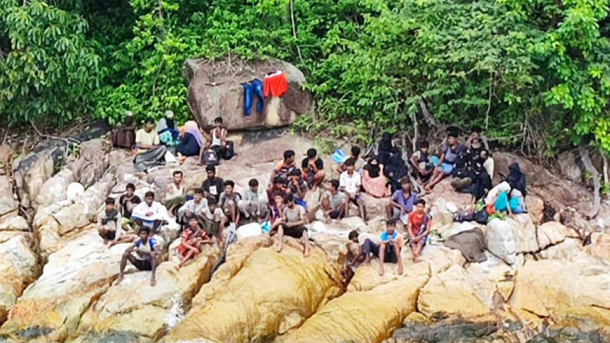 Thái Lan phát hiện 59 người bị bỏ rơi trên đảo  