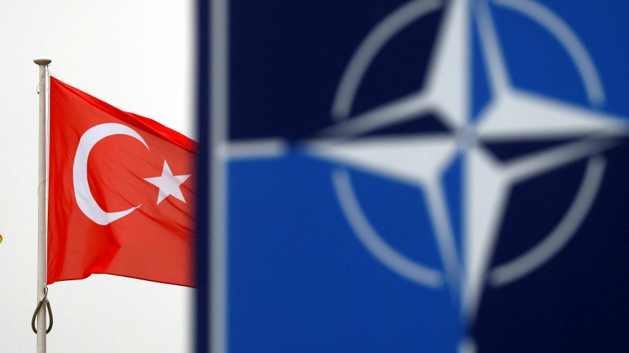 NATO xoay xở trước “cơn đau đầu” mang tên Thổ Nhĩ Kỳ