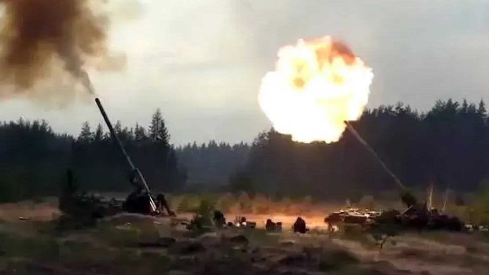 Nga tấn công dồn dập hậu cứ Ukraine, chiếm thêm đất ở Donbass