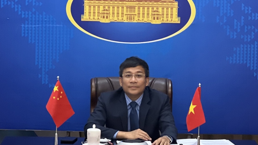 Vietnam, China augment substantive cooperation