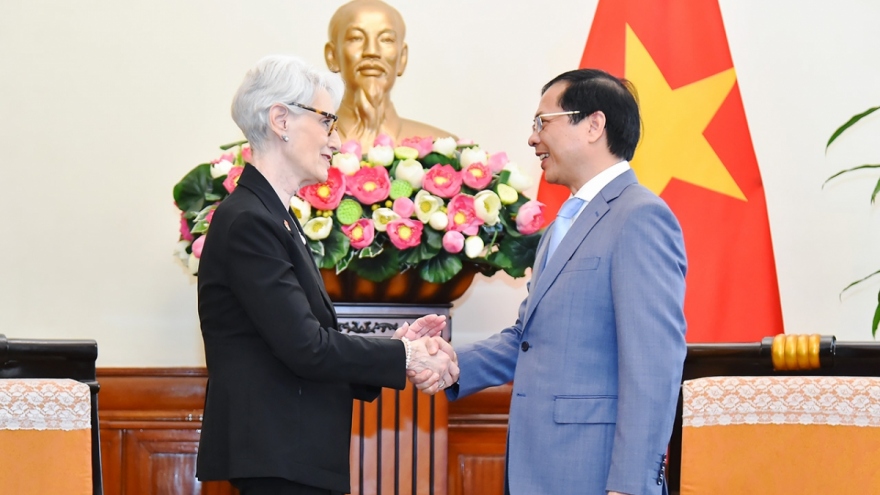 US expects higher level of partnership with Vietnam 