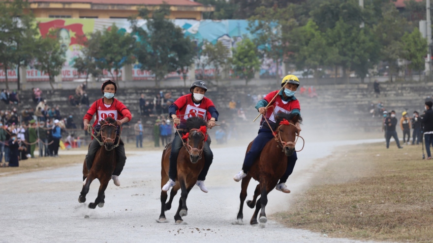 Bac Ha White Plateau Festival poised to get underway