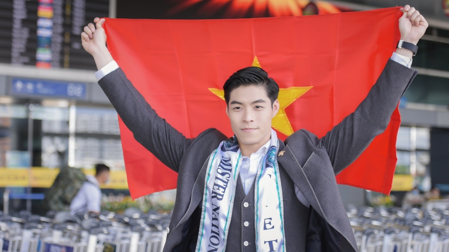 Phi Viet crowned Mister National Universe 2022