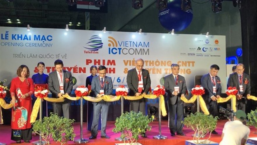 Int’l exhibitions on telecom, electronic products and film begin in HCM City