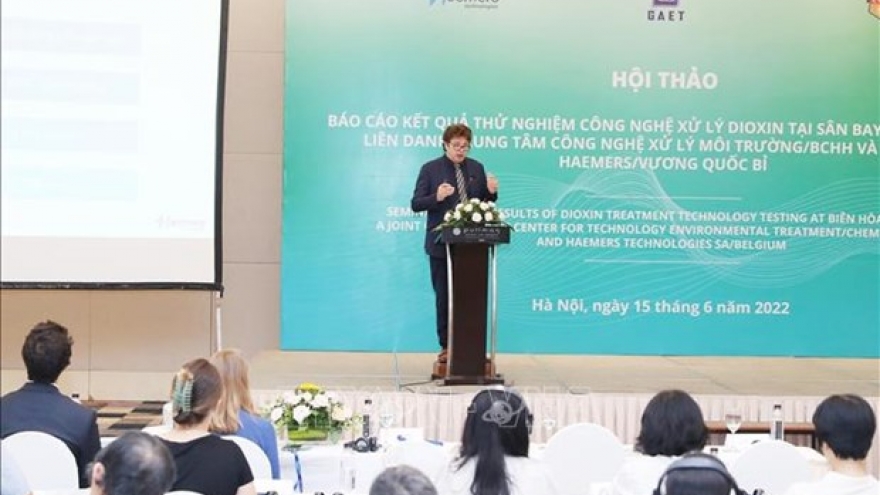 Belgium helps Vietnam seek dioxin treatment technology at Bien Hoa airport