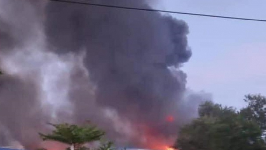 Đã dập tắt đám cháy lớn tại Công ty dệt may Scavi, tỉnh Thừa Thiên Huế