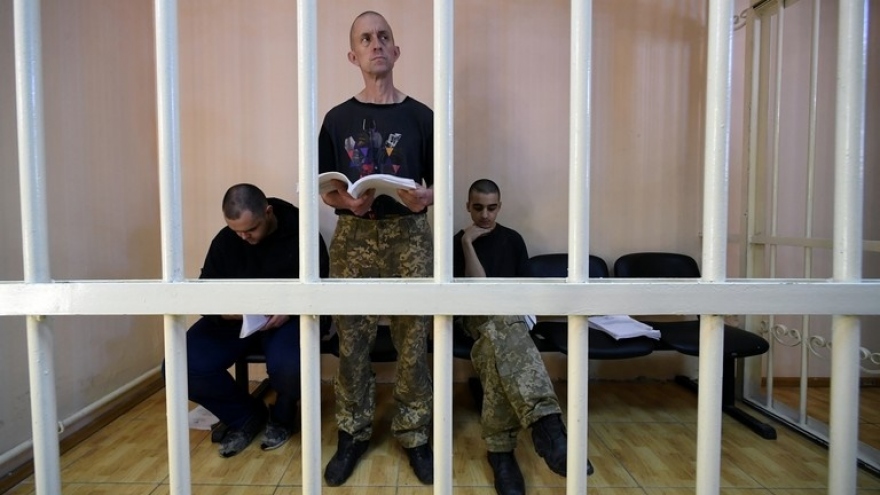“Tòa án tối cao Donetsk” tuyên án tử hình 2 công dân Anh chiến đấu cho Ukraine