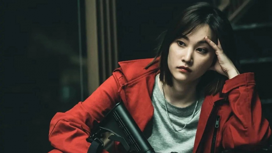 Jeon Jong Seo - Mỹ nhân gây sốt trong "Money Heist" bản Hàn là ai?