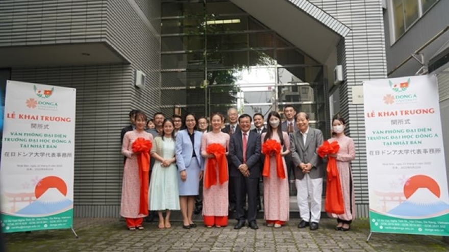 Da Nang university opens office in Japan