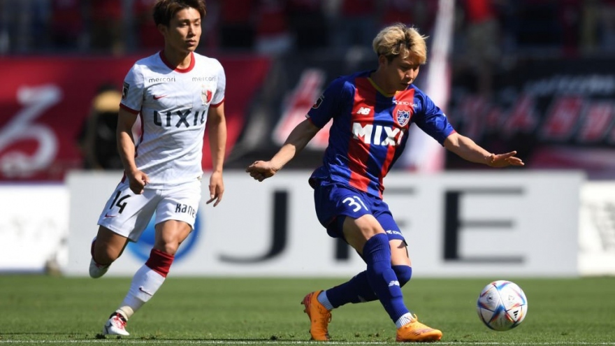 K-League, J-League cũng phải thay đổi giống V-League