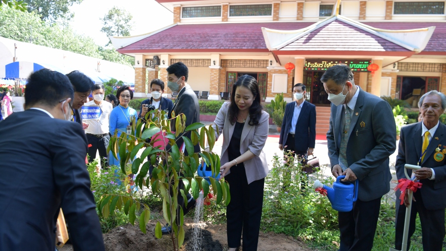 Bà Võ Thị Ánh Xuân thăm Khu di tích Chủ tịch Hồ Chí Minh tại Thái Lan